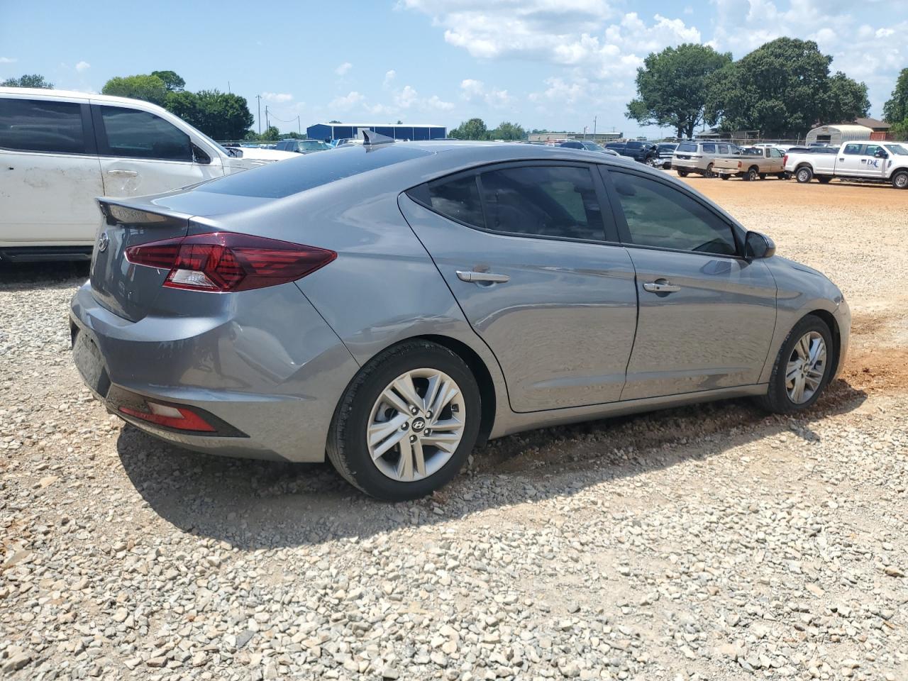 2019 Hyundai Elantra Sel - Фото 3