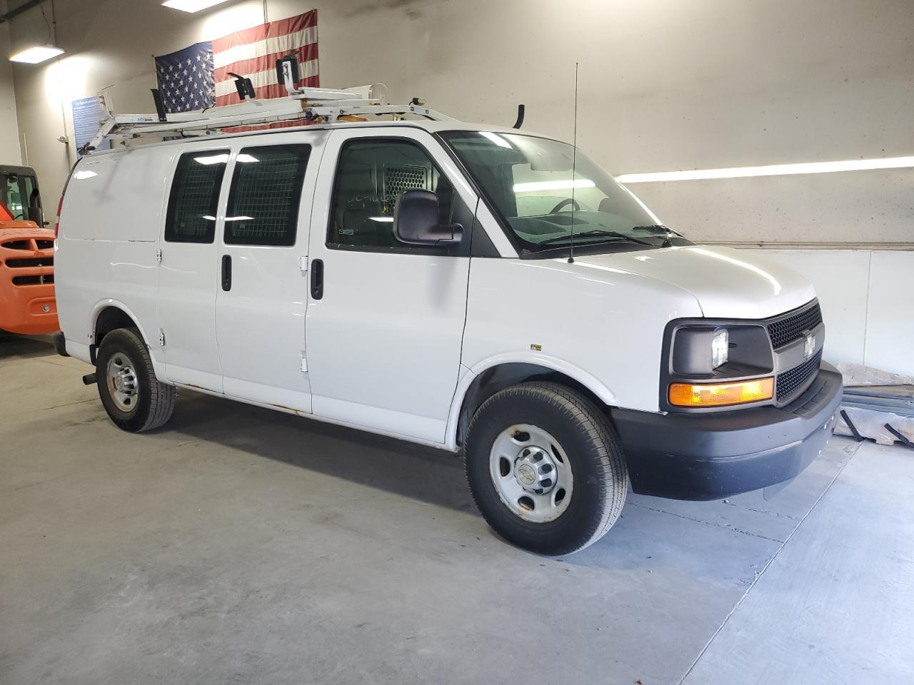 2013 Chevrolet Express G2500 - Фото 4
