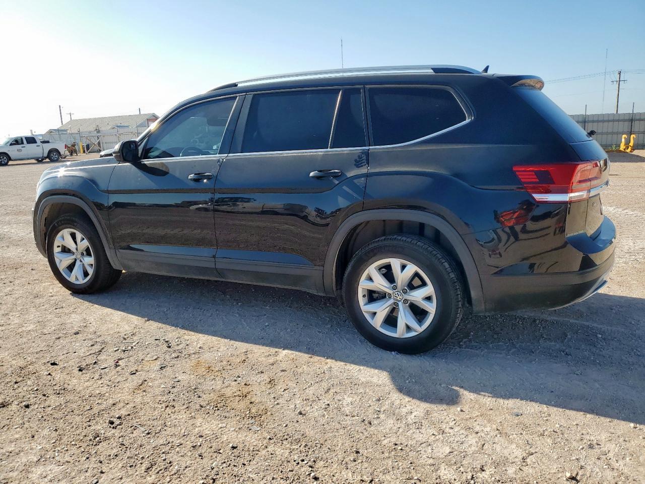 2018 Volkswagen Atlas Se - Фото 2