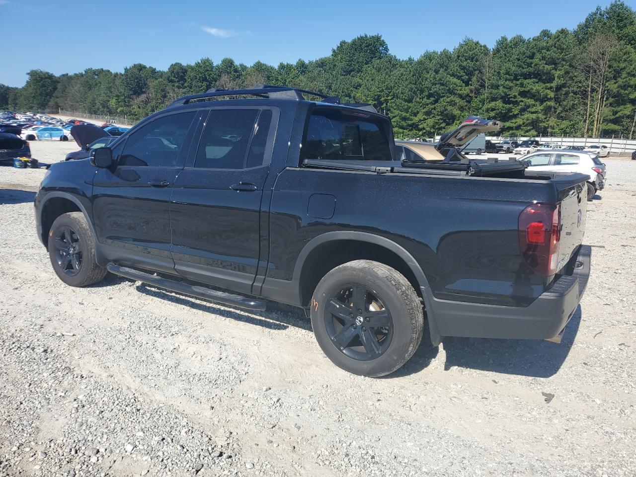 2022 Honda Ridgeline Black Edition - Image 2