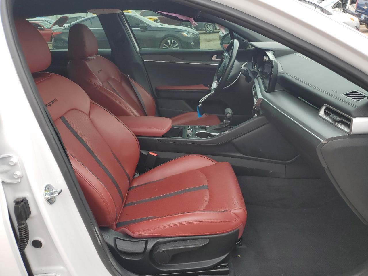 2022 Kia K5 Gt Line - Фото 7