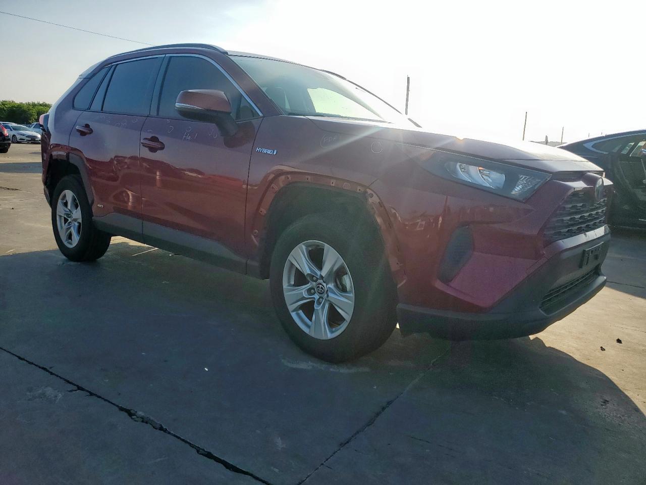2021 Toyota Rav4 Le - Image 4