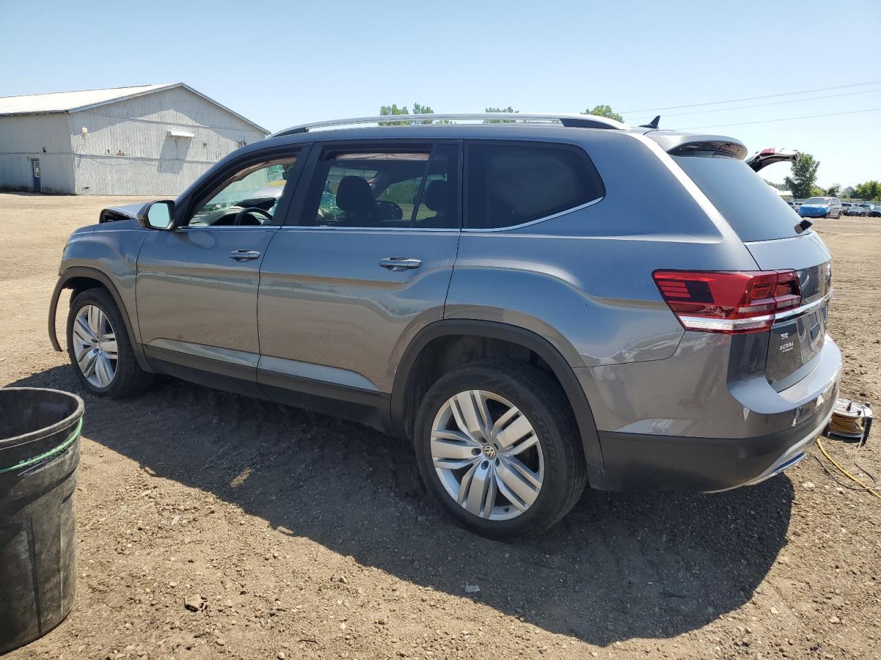 2019 Volkswagen Atlas Se - Image 2