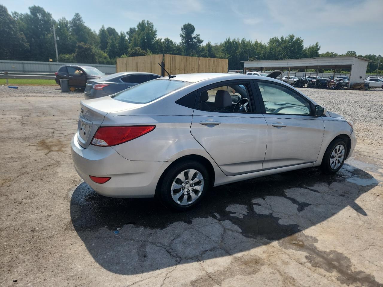 2016 Hyundai Accent Se - Фото 3