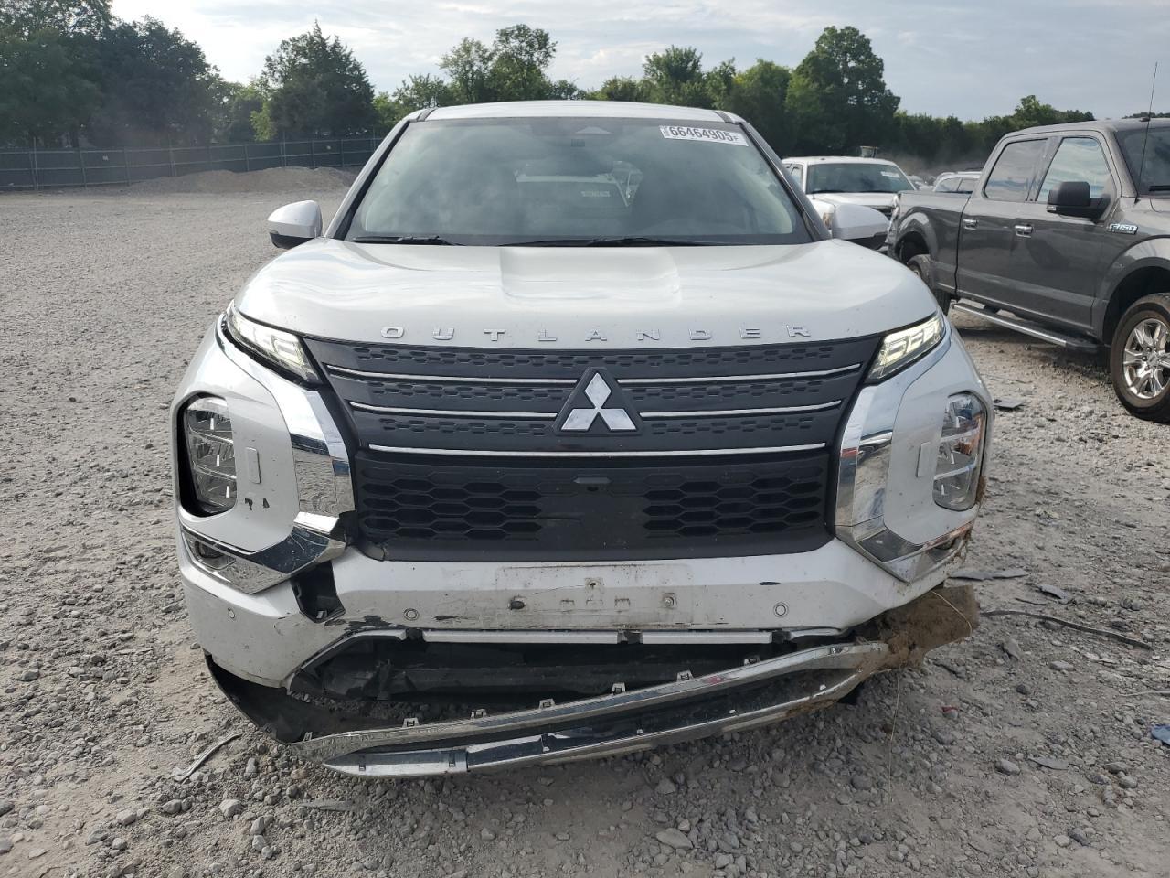 2022 Mitsubishi Outlander Se - Image 5