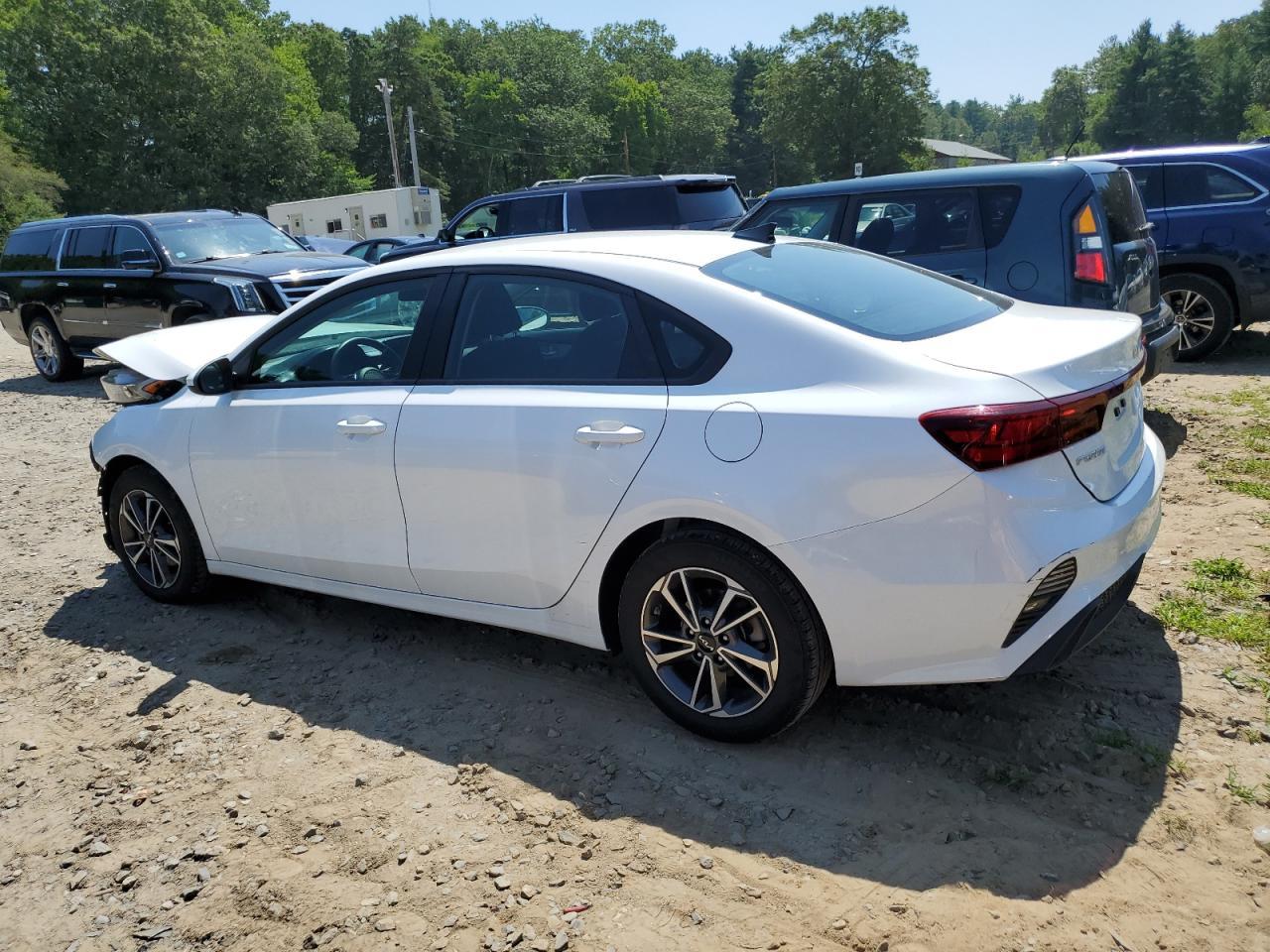 2023 Kia Forte Lx - Фото 2
