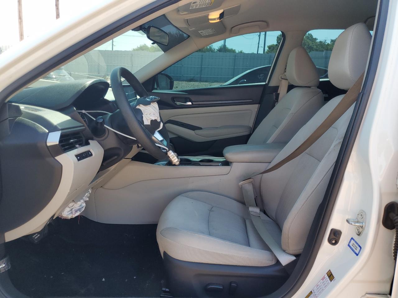 2020 Nissan Altima S - Фото 7