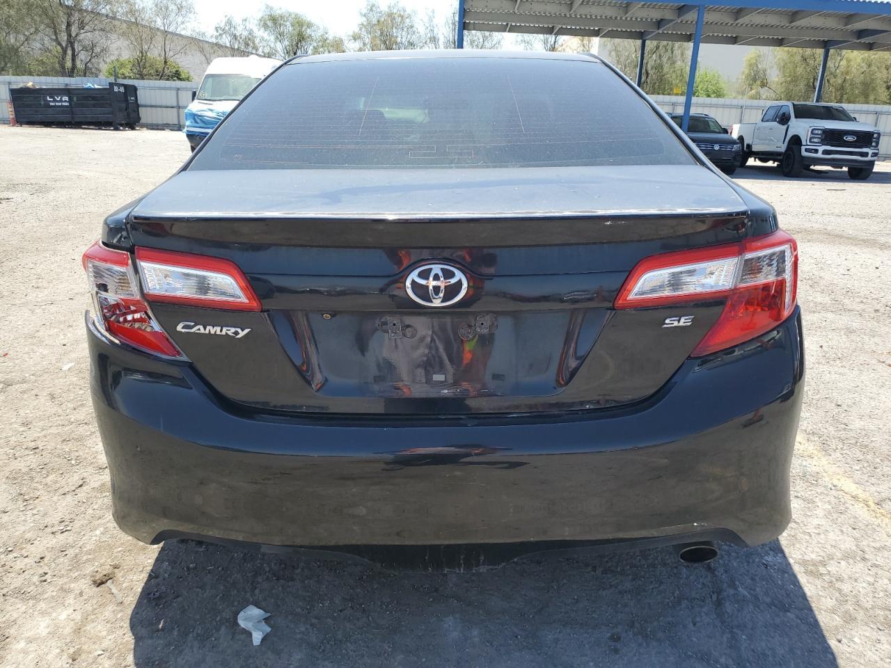 2014 Toyota Camry L - Image 6