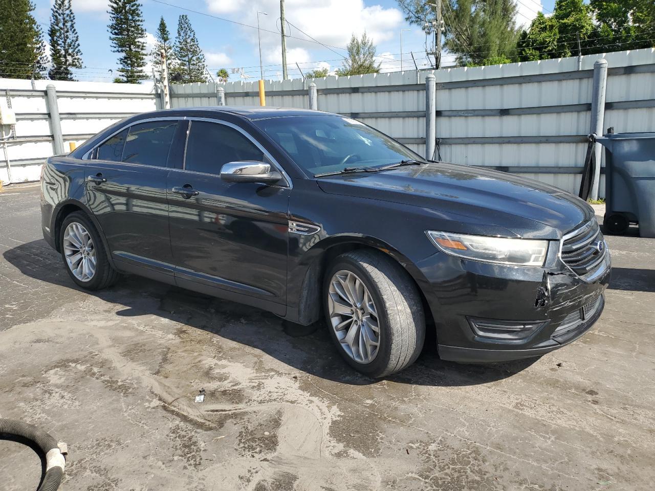 2015 Ford Taurus Limited - Фото 4