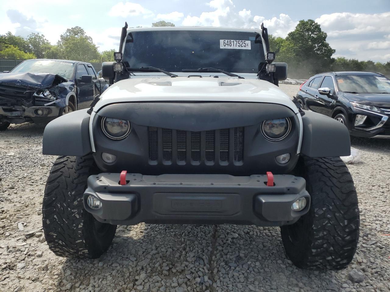 2015 Jeep Wrangler Unlimited Rubicon - Image 5