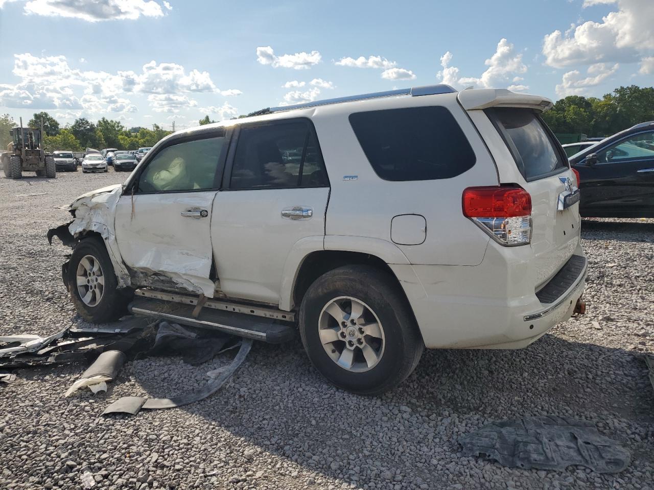 2013 Toyota 4Runner Sr5 - Фото 2