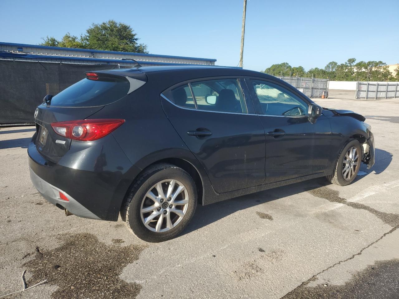 2016 Mazda 3 Sport - Image 3