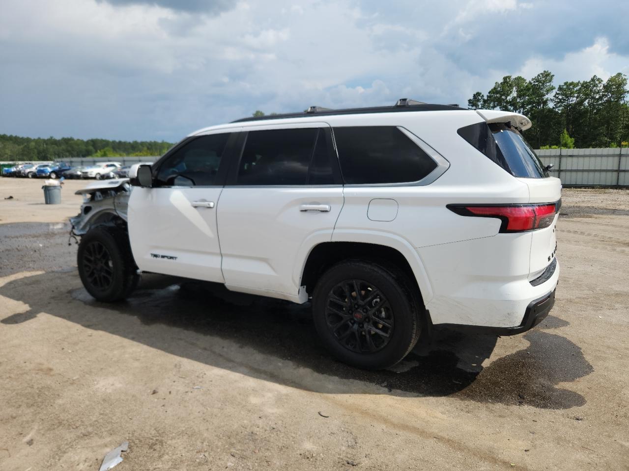 2025 Toyota Sequoia Sr5 - Фото 2