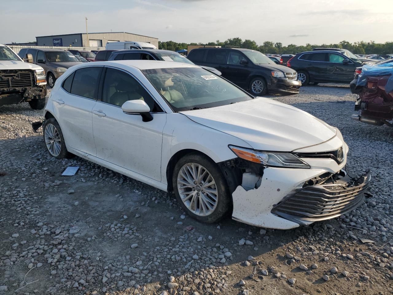 2018 Toyota Camry L - Фото 4
