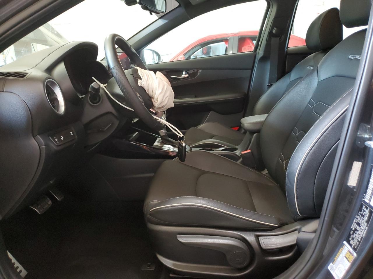 2022 Kia Forte Gt Line - Image 7