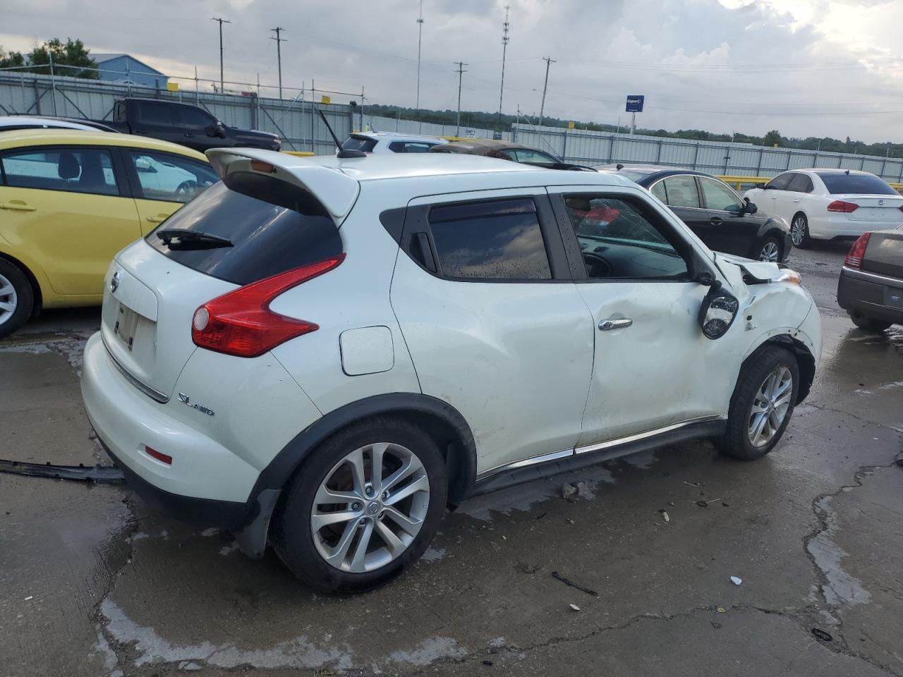 2011 Nissan Juke S - Фото 3