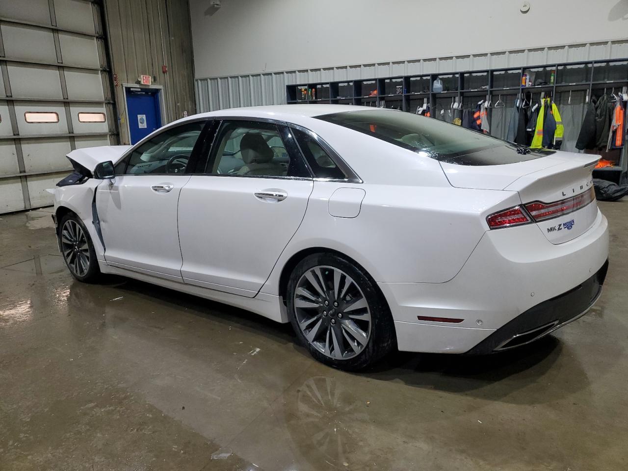 2020 Lincoln Mkz Reserve - Image 2