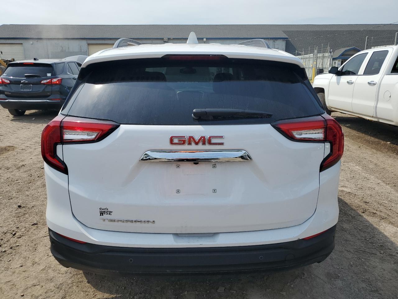 2024 GMC Terrain Sle - Image 6