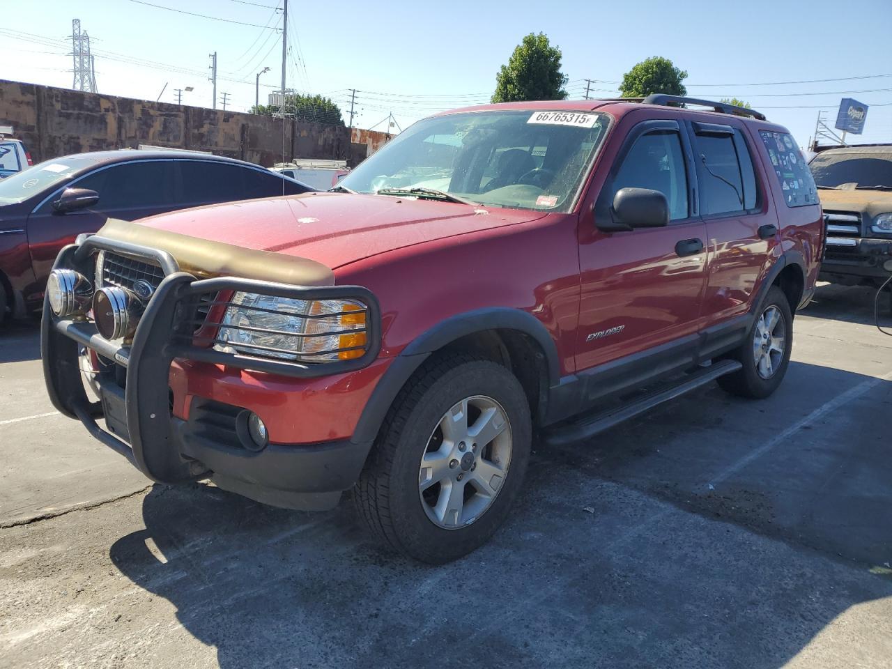 2004 Ford Explorer Xlt