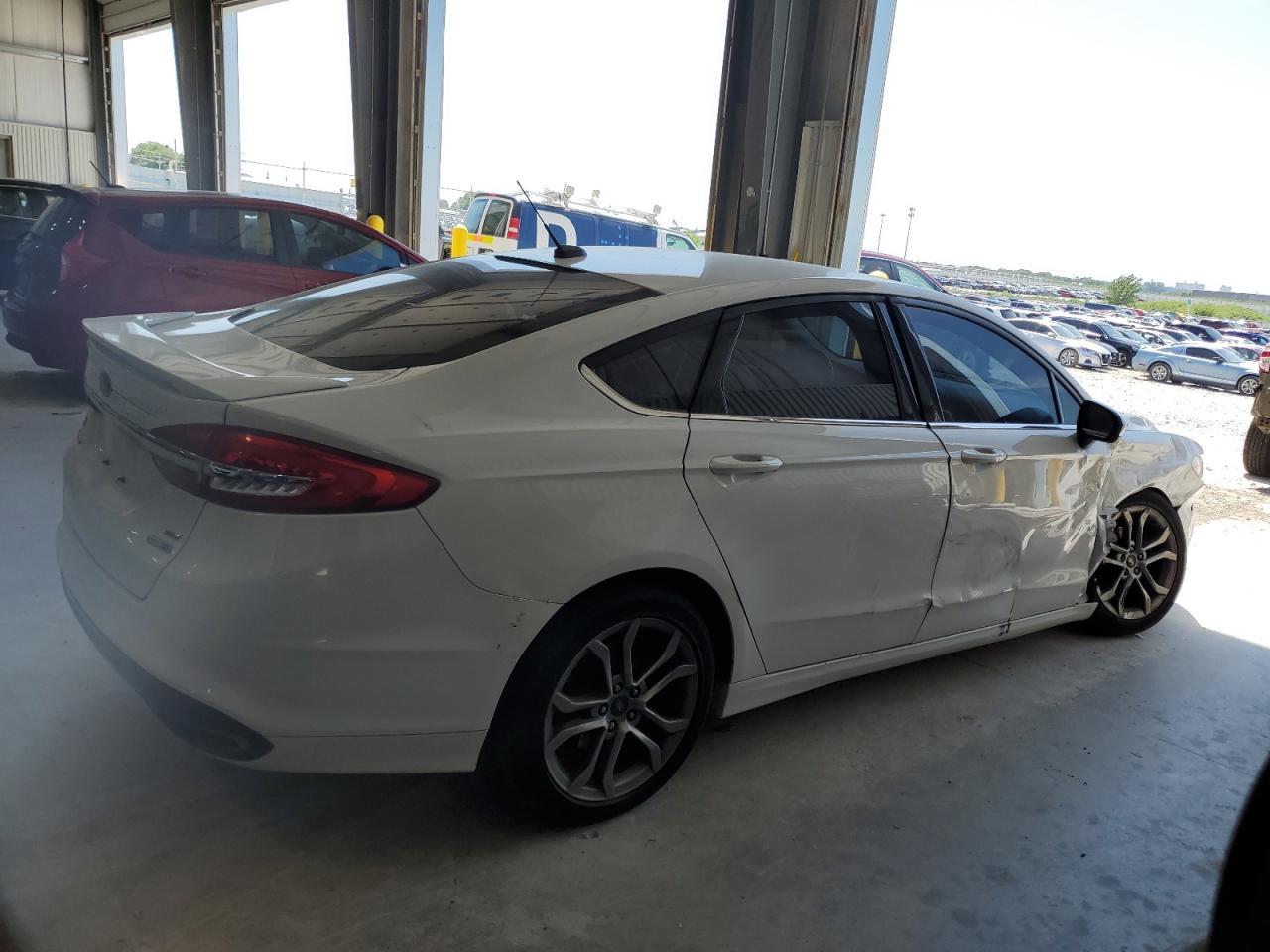 2017 Ford Fusion Se - Фото 3