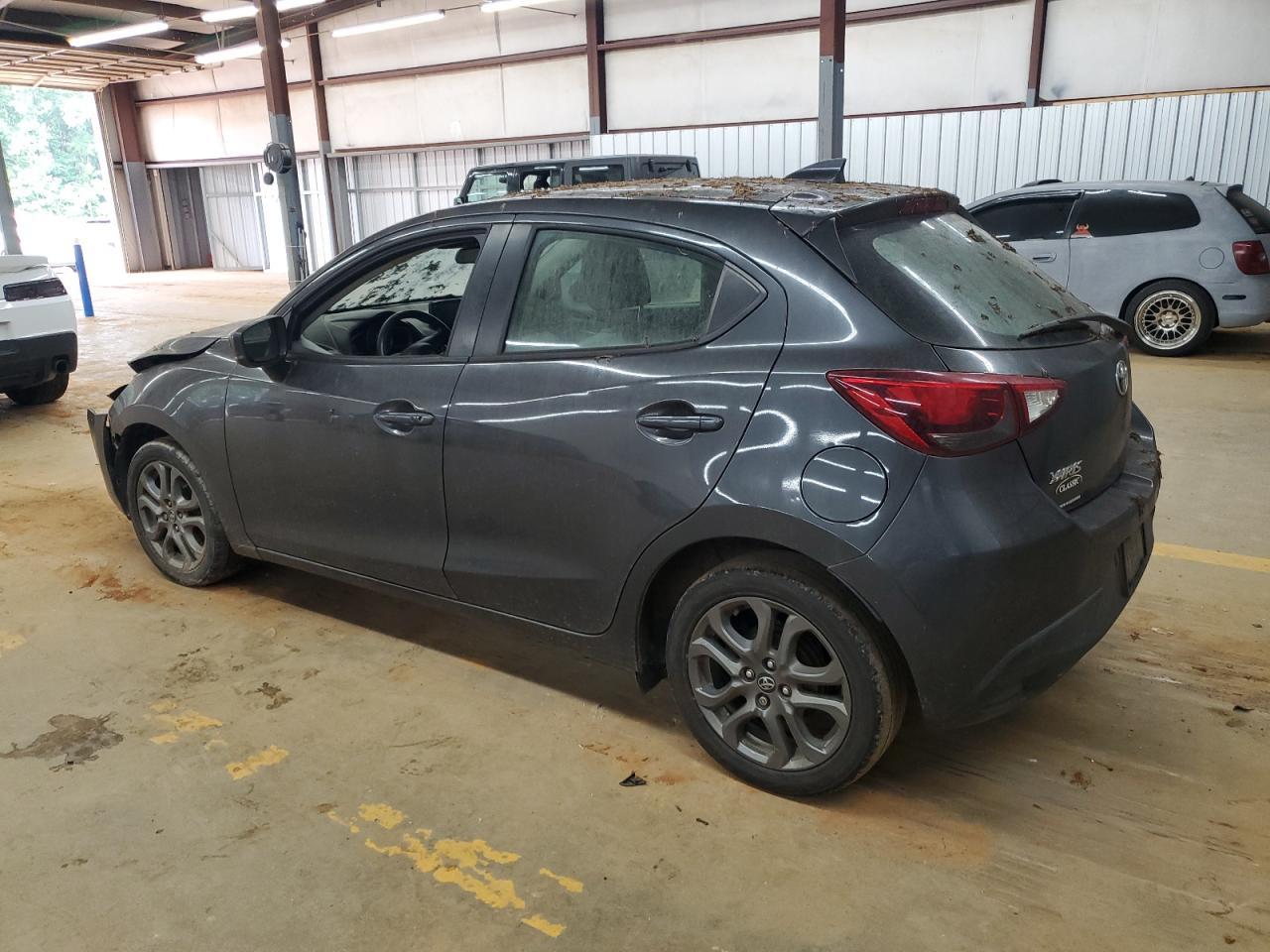 2020 Toyota Yaris Le - Image 2
