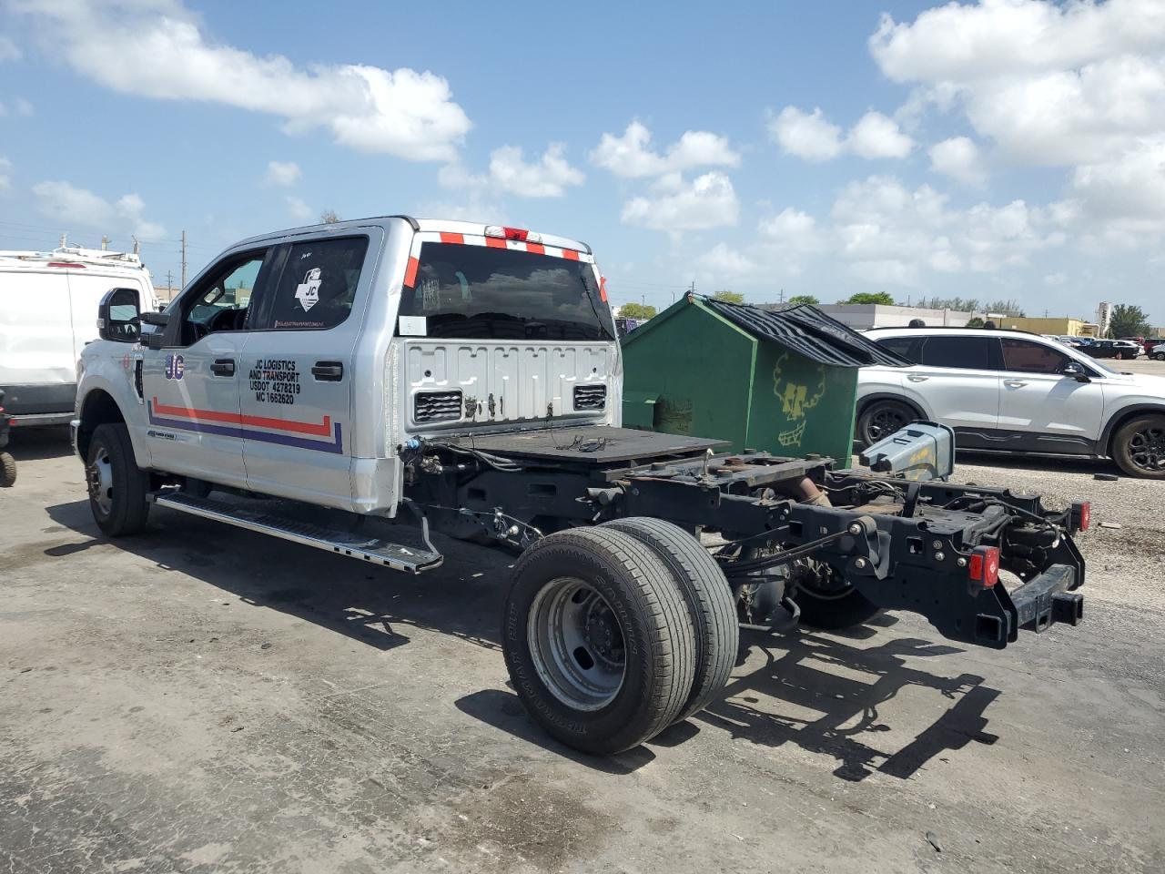 2019 Ford F350 Super Duty - Image 2