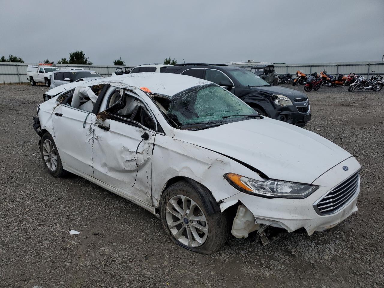 2020 Ford Fusion Se - Фото 4