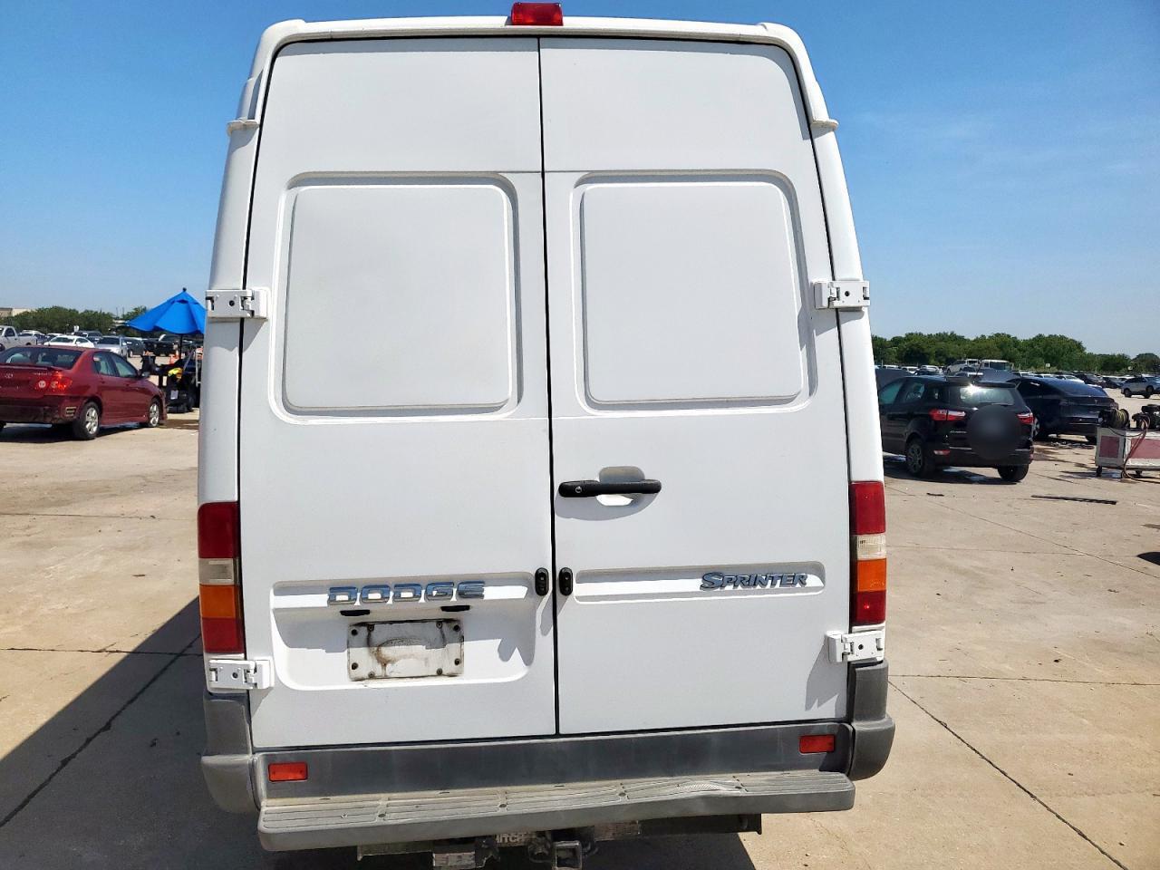 2006 Dodge Sprinter 2500 - Image 6