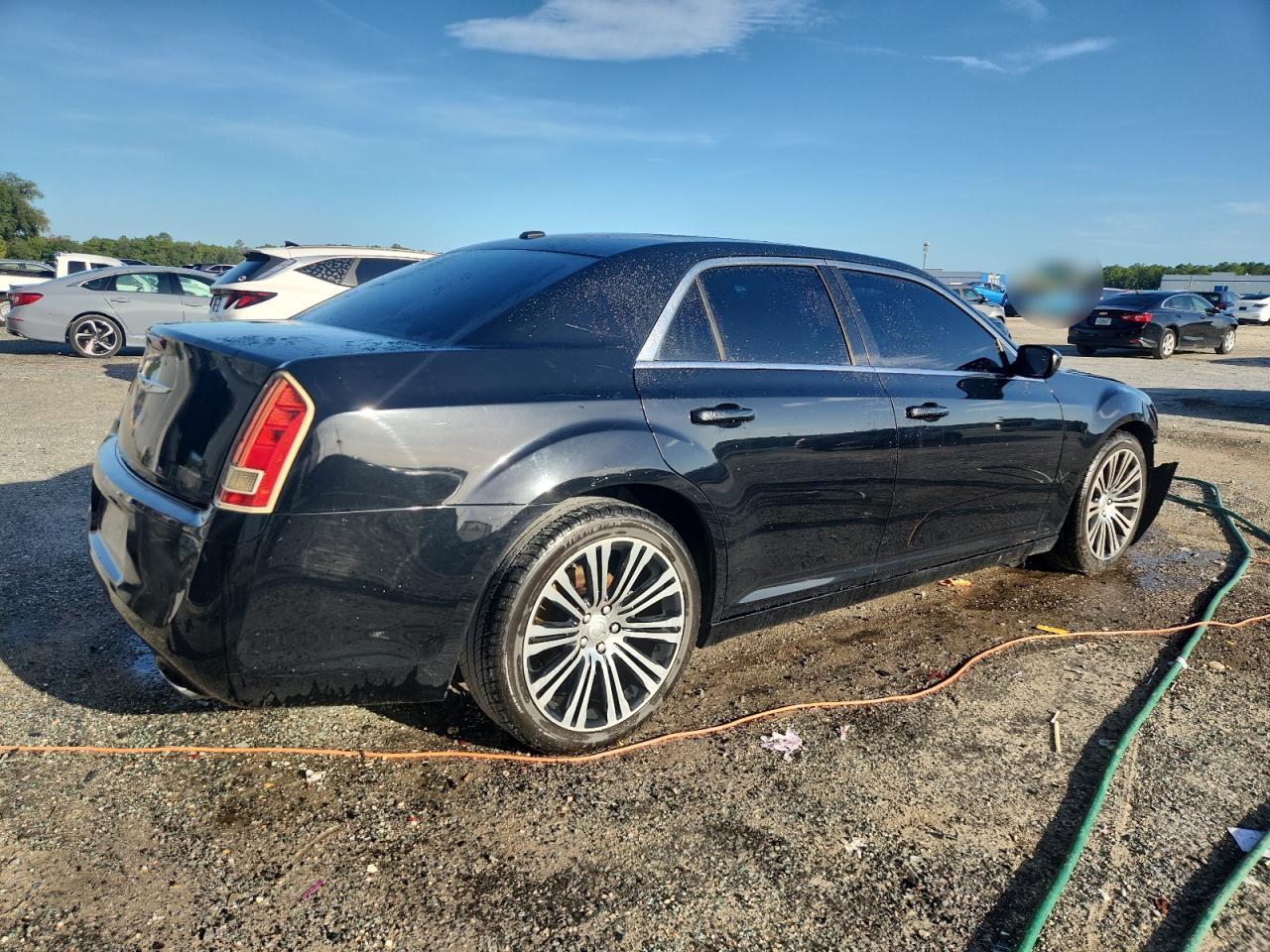 2014 Chrysler 300 S - Фото 3