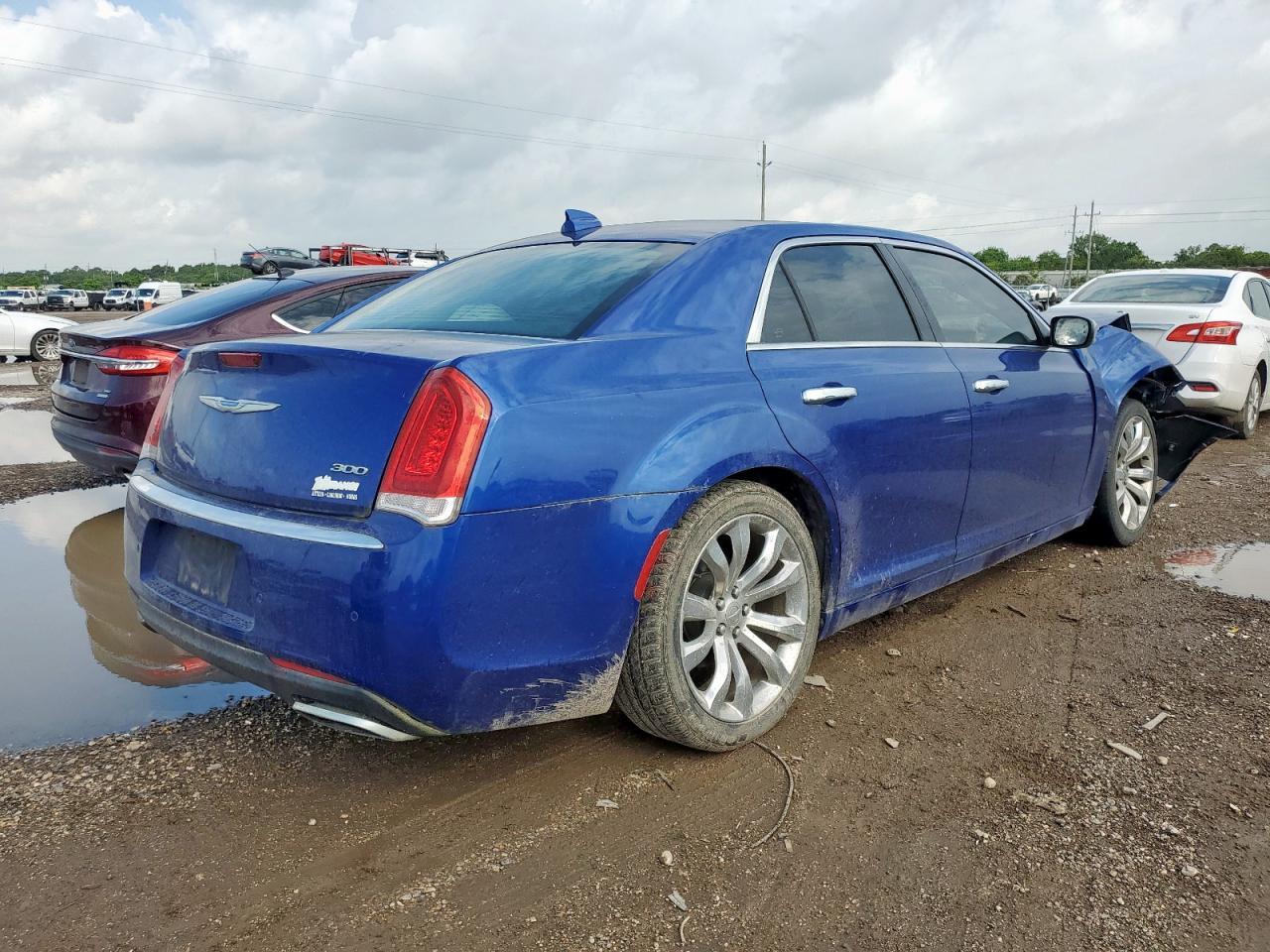 2018 Chrysler 300 Limited - Image 3