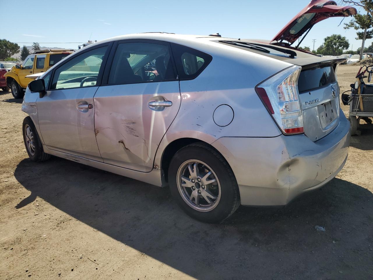 2010 Toyota Prius - Фото 2