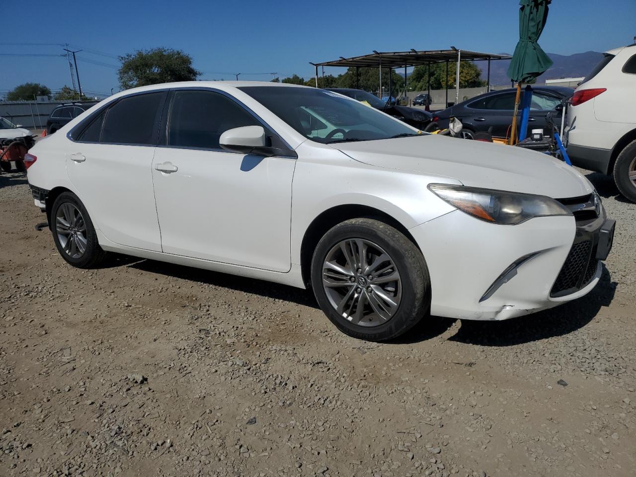 2017 Toyota Camry Le - Image 4