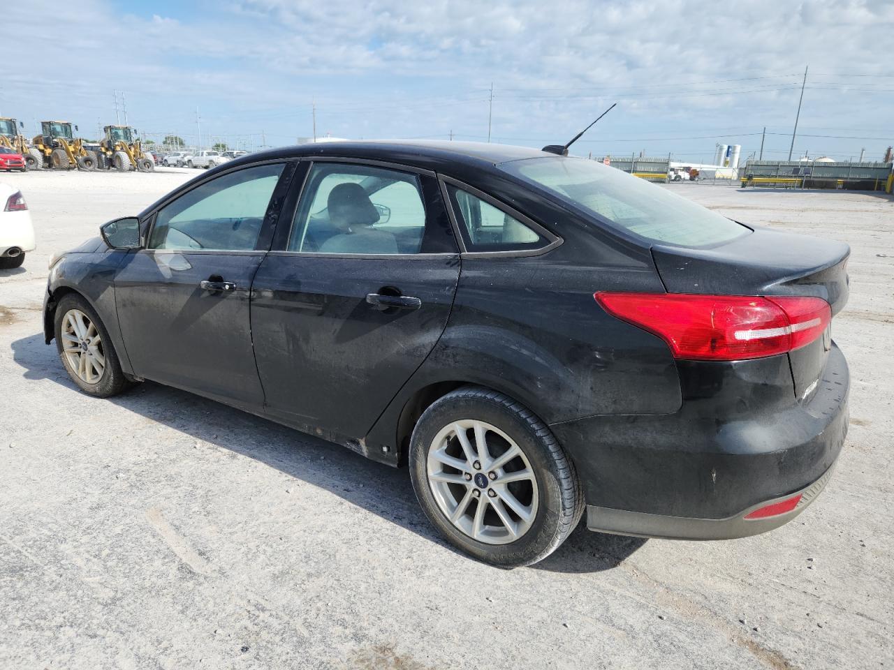 2015 Ford Focus Se - Image 2