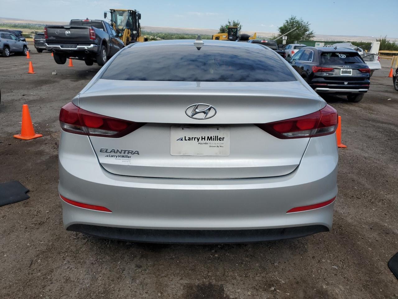 2018 Hyundai Elantra Sel - Image 6