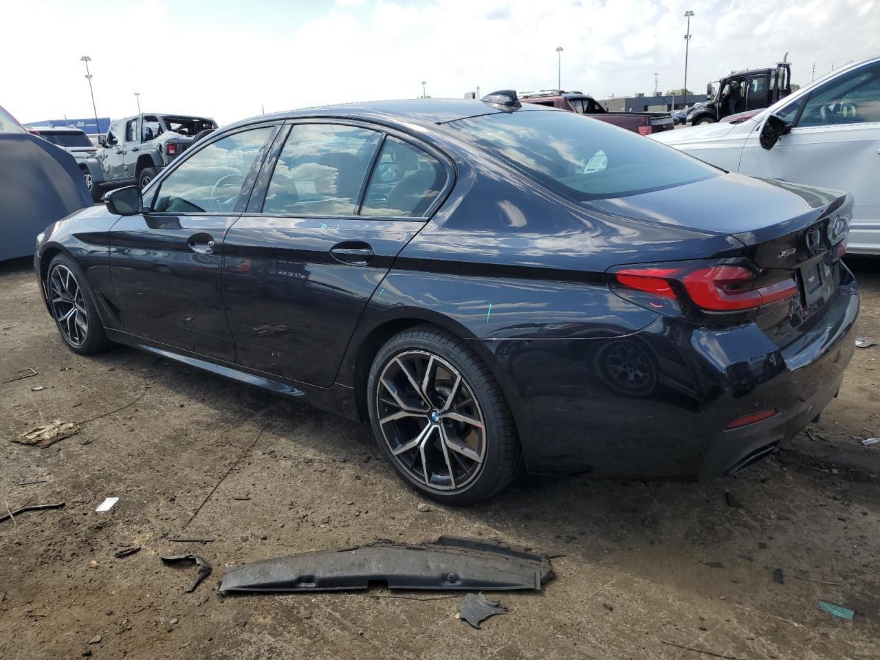 2022 BMW 540 Xi - Фото 2