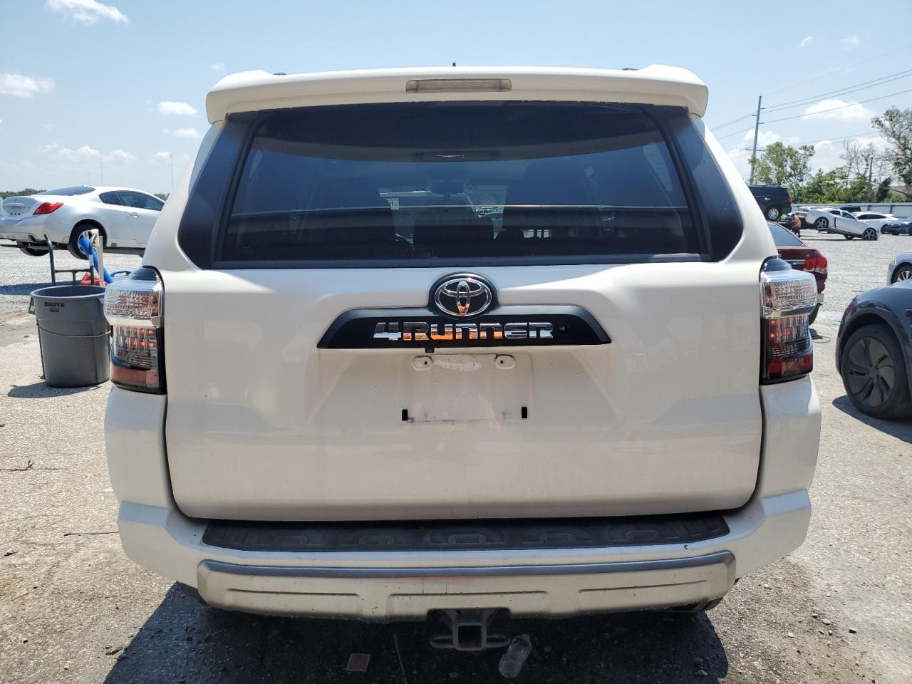 2019 Toyota 4Runner Sr5/Sr5 Premium - Image 6