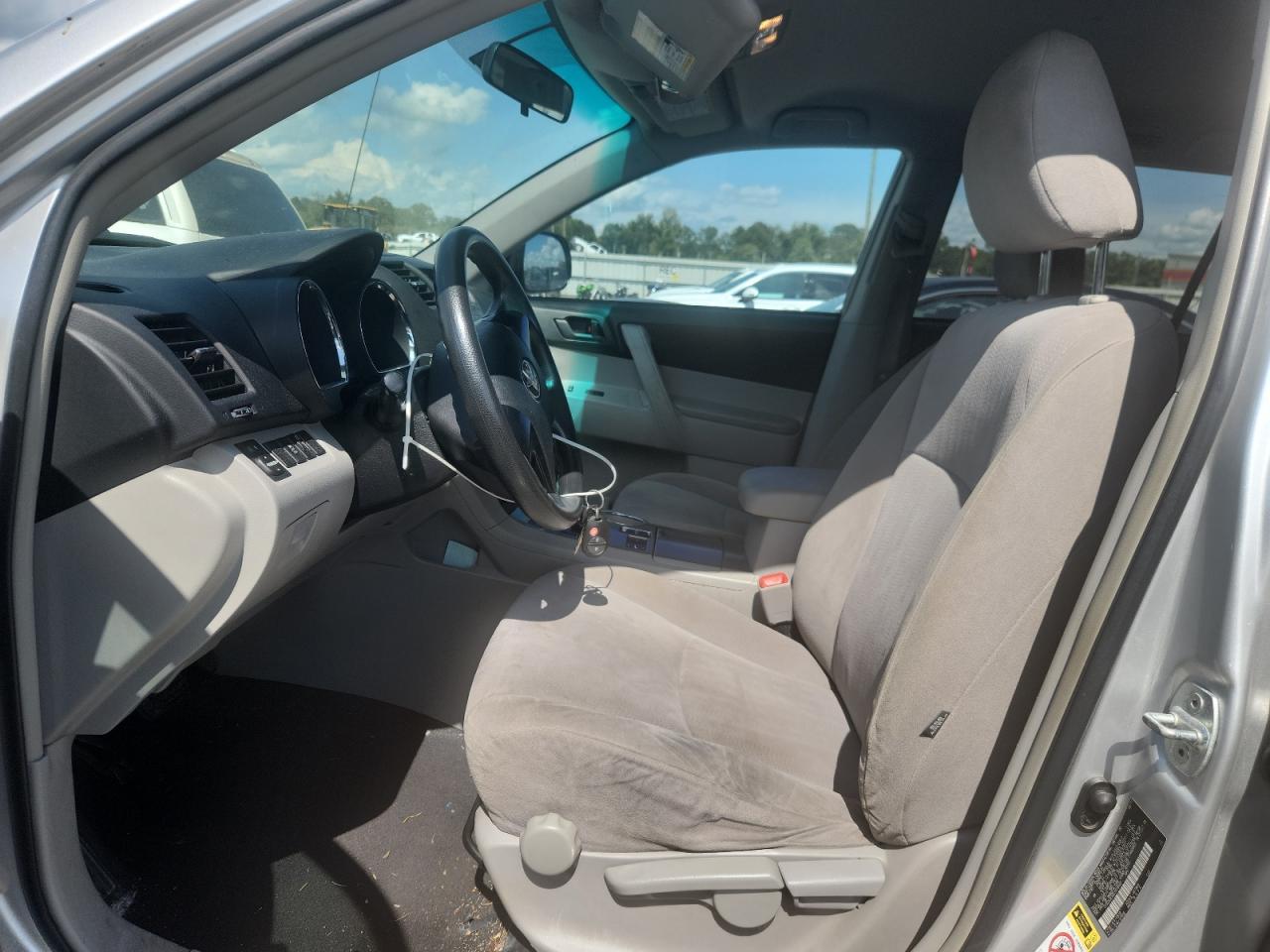 2012 Toyota Uk - Фото 7