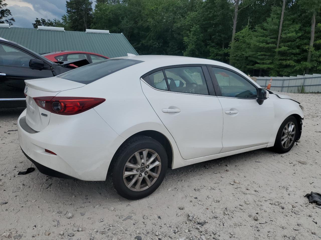 2015 Mazda 3 Grand Touring - Image 3