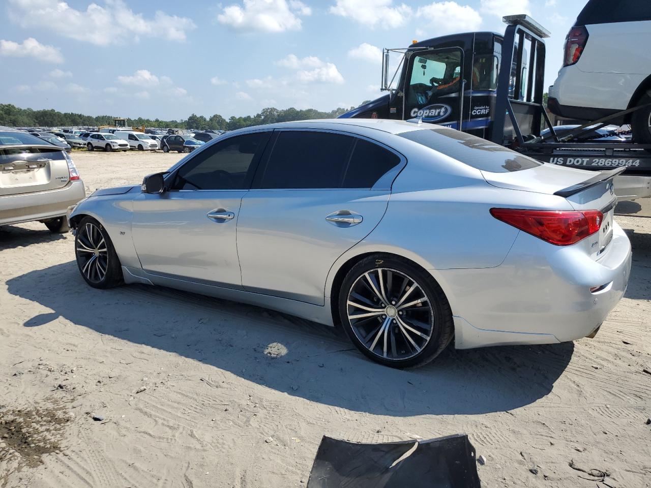 2015 Infiniti Q50 Base - Image 2