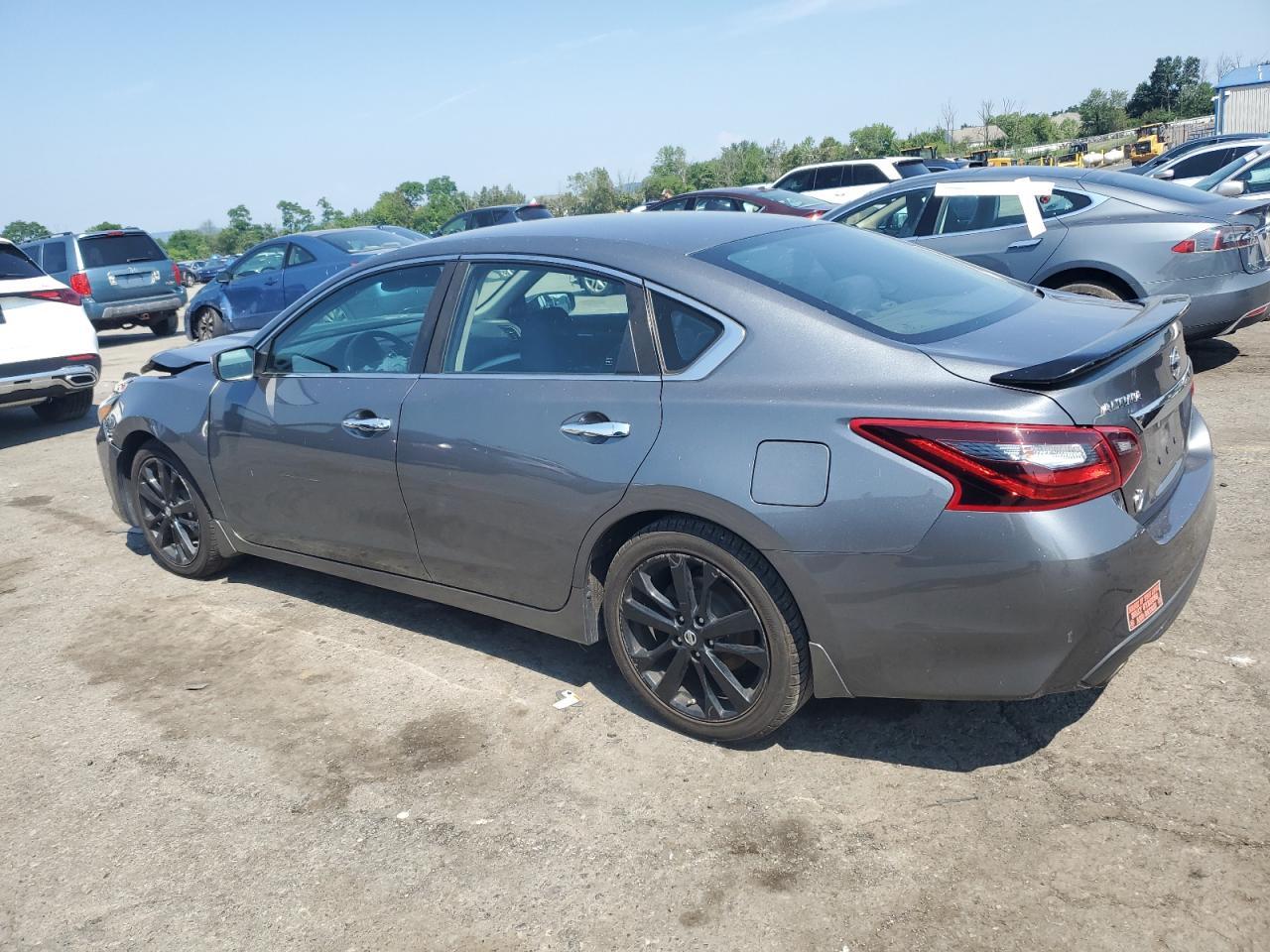 2017 Nissan Altima 2.5 - Фото 2