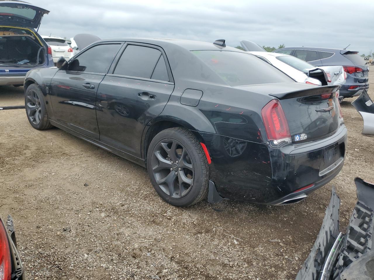 2021 Chrysler 300 S - Фото 2