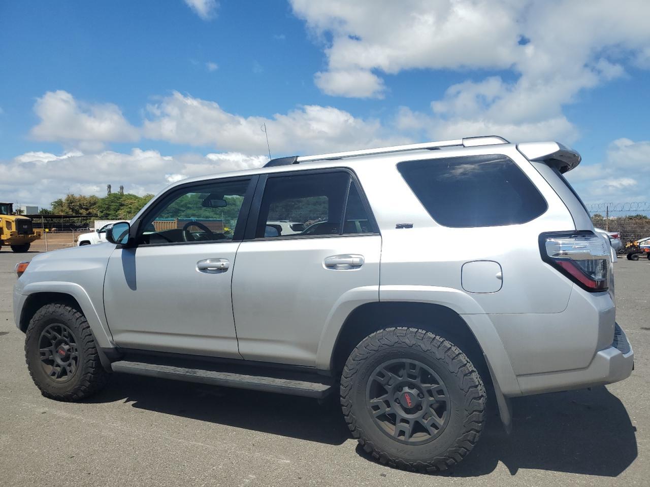 2024 Toyota 4Runner Sr5 - Image 2