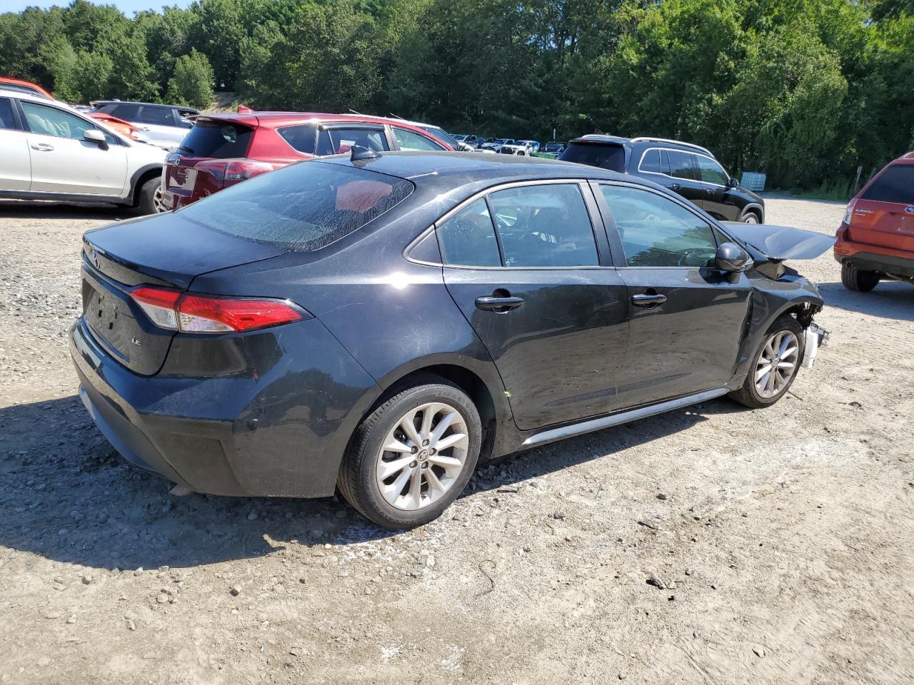 2022 Toyota Corolla Le - Image 3