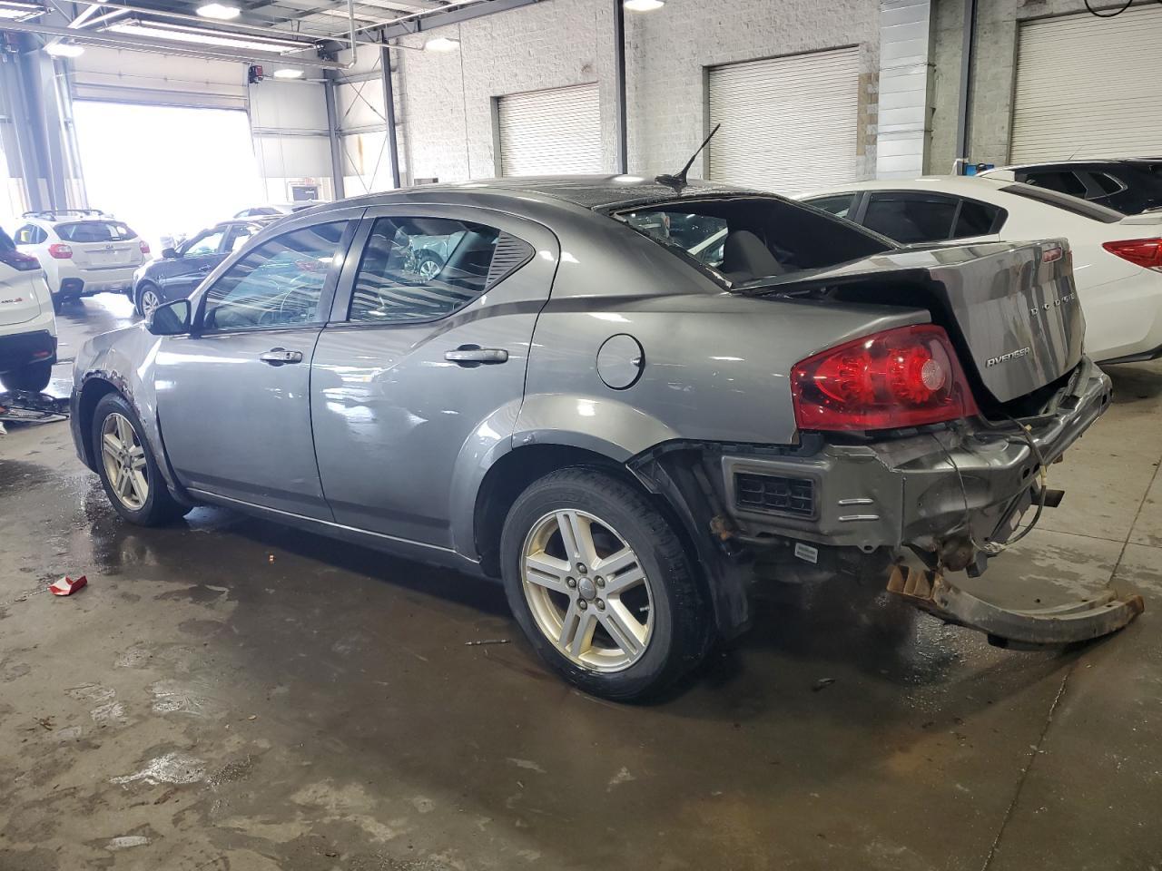 2012 Dodge Avenger Sxt - Фото 2