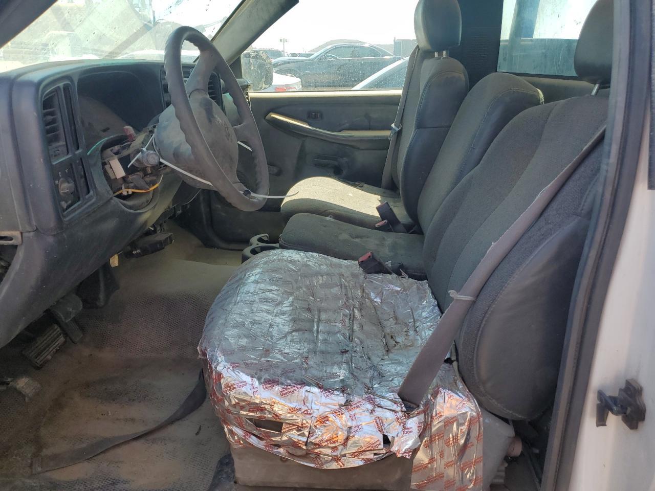 2002 Chevrolet Silverado C2500 Heavy Duty - Image 7