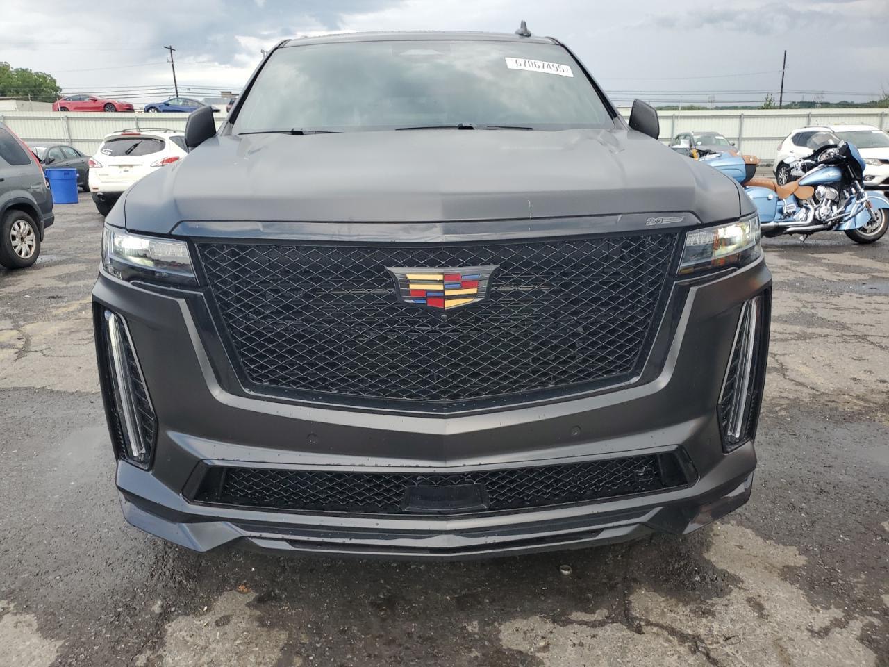 2024 Cadillac Escalade V - Image 5