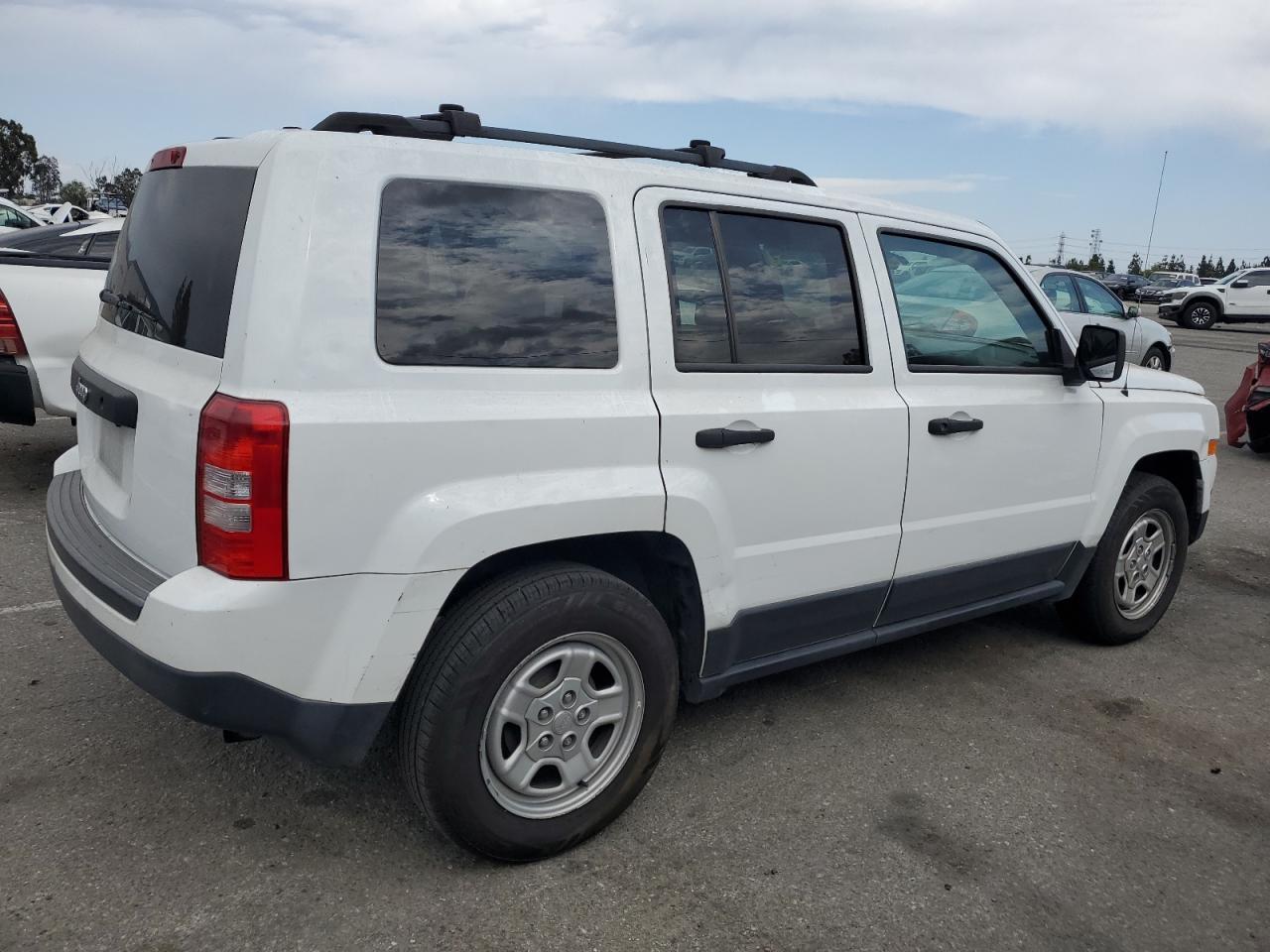 2014 Jeep Patriot Sport - Image 3