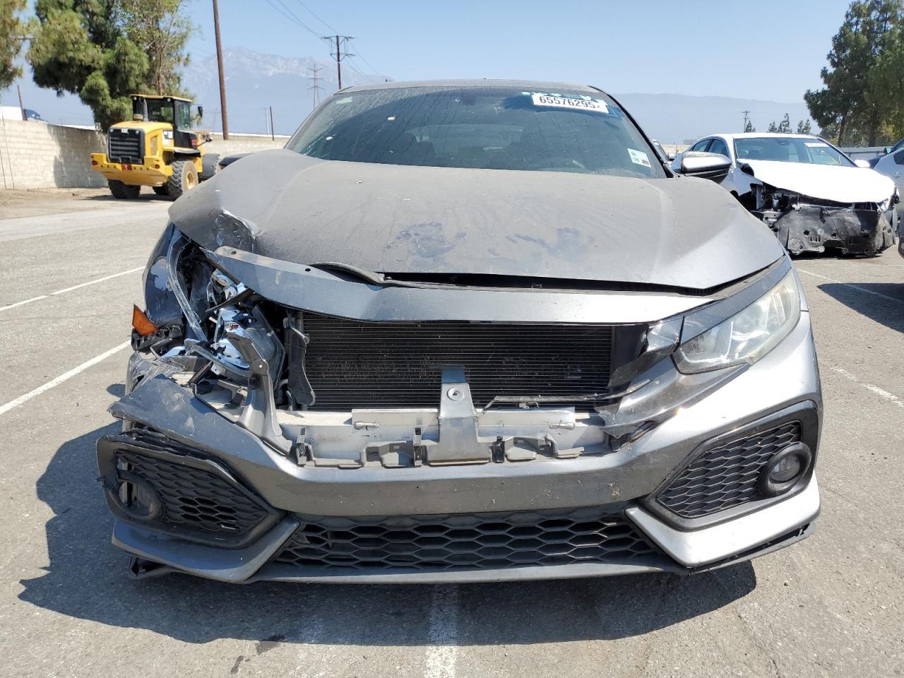 2018 Honda Civic Ex - Image 5