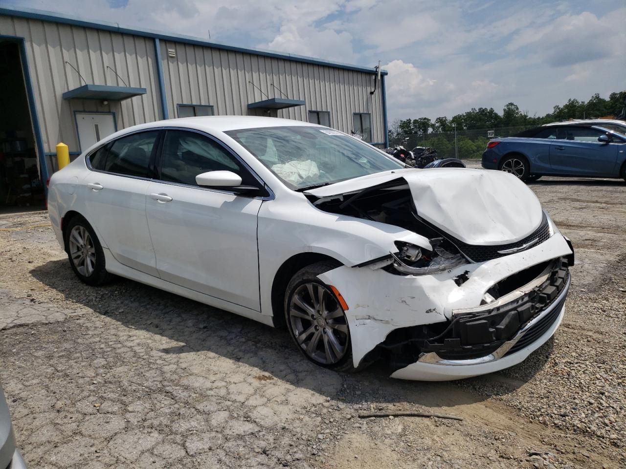 2015 Chrysler 200 Limited - Фото 4