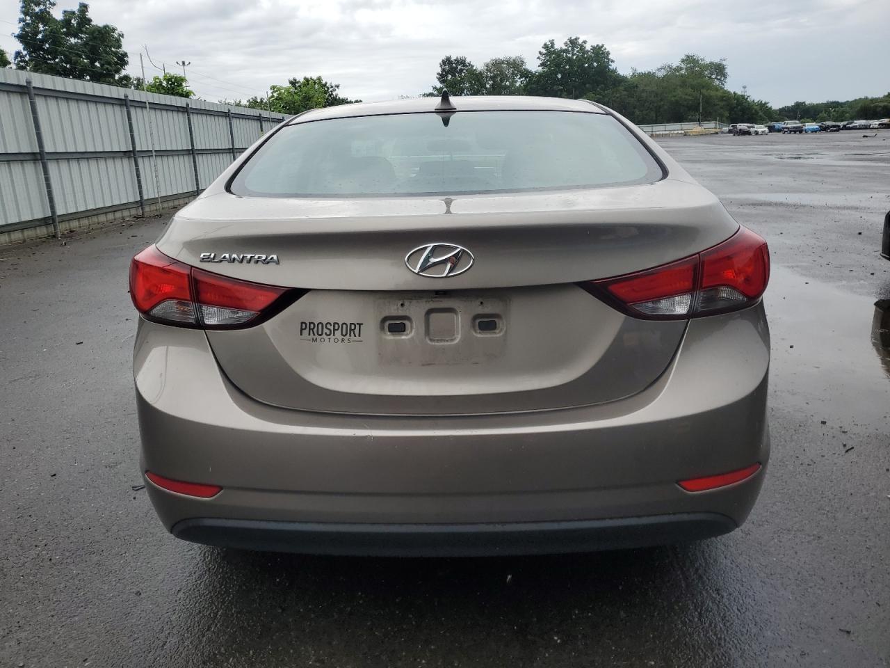 2015 Hyundai Elantra Se - Фото 6